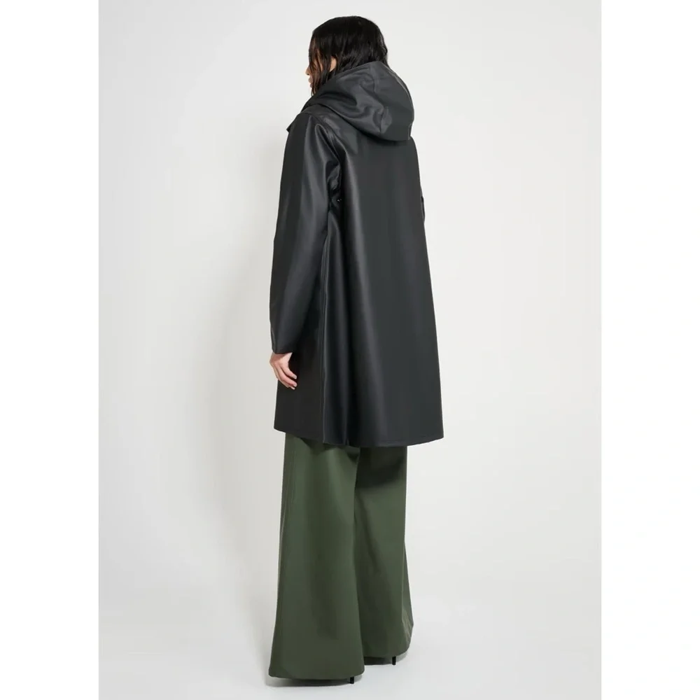 New Stutterheim Mosebacke Raincoat Black Hooded Women's Large